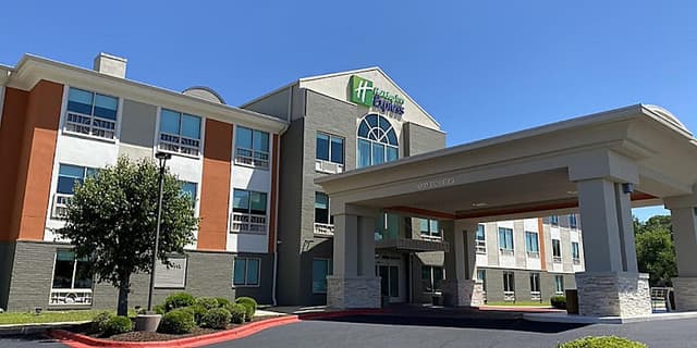 Holiday Inn Express & Suites Enterprise, an IHG Hotel