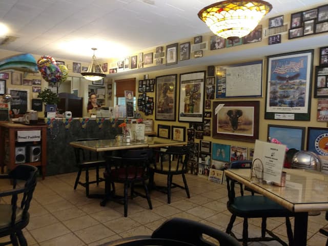 Micks' Dauphin Street Cafe