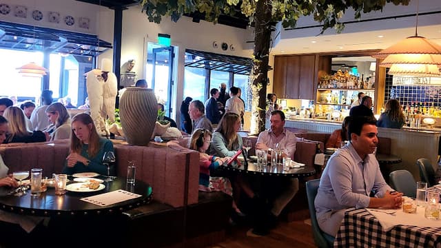 Sister Restaurant