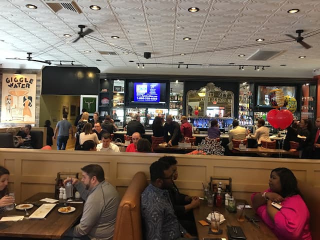 Cin Cin Burger Bar