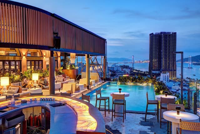 Gypsy Rooftop Restaurant & Bar