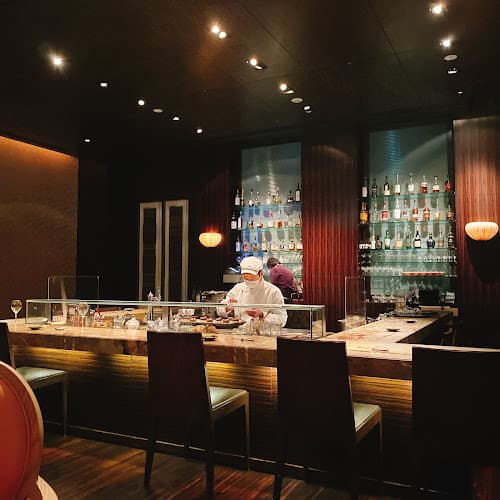 Tapas Molecular Bar