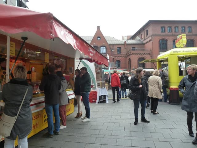 Food Lovers Market