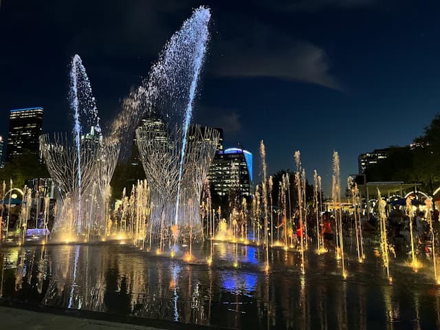 Klyde Warren Park
