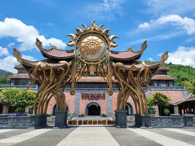 Ba Na Hills