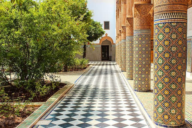Dar El Bacha Museum