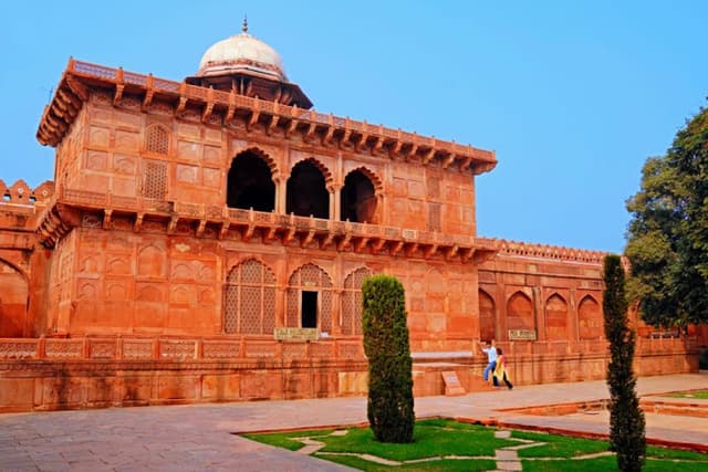 Taj Museum