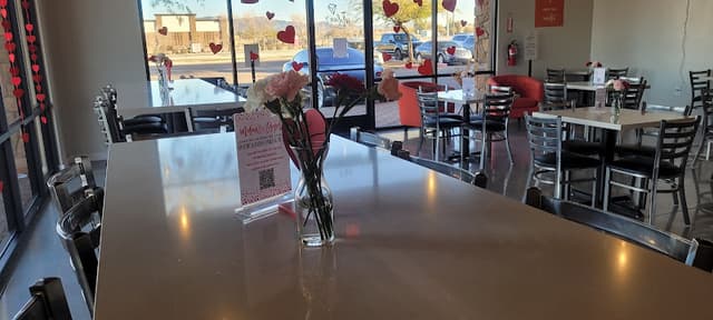 Molina's Creperie