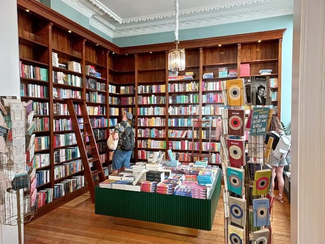 Luddites Books & Wine