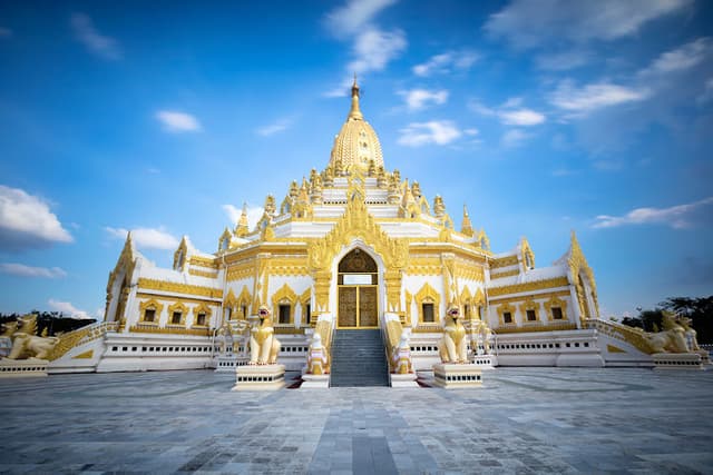 Swe Taw Myat Pagoda