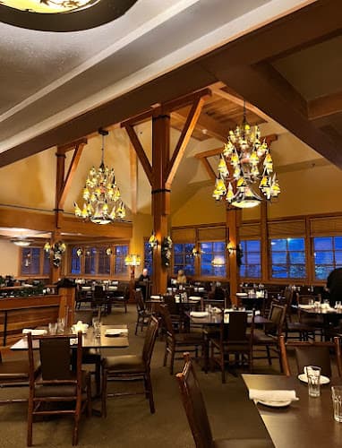 Old Faithful Snow Lodge Obsidian Dining Room
