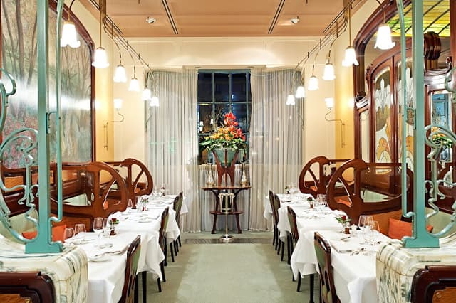 Comme Chez Soi
