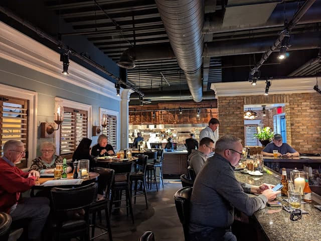 131 MAIN Restaurant