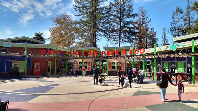Happy Hollow Park & Zoo