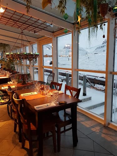 Vinterhagen Restaurant & Peisen Bar