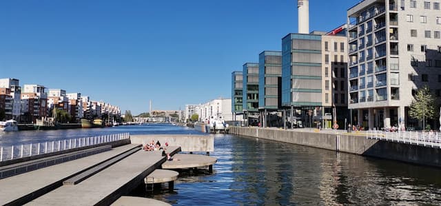 Hammarbyhamnen walk