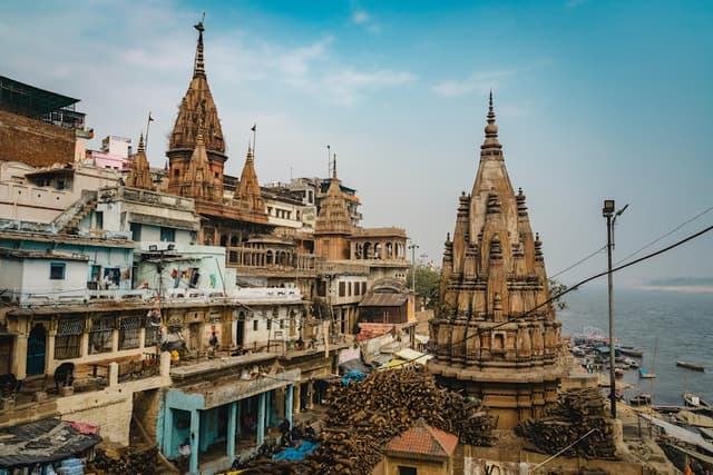 Shri Kashi Vishwanath Temple