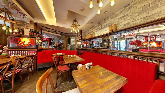 Massa Bistro