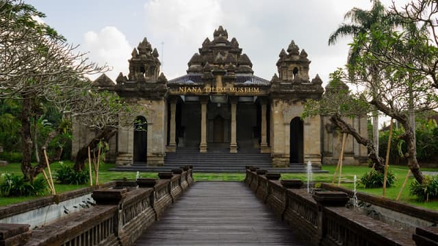 Njana Tilem Museum