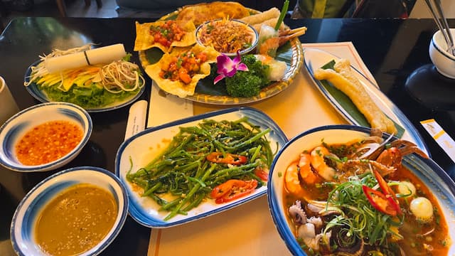 Cô Ba Phở bò