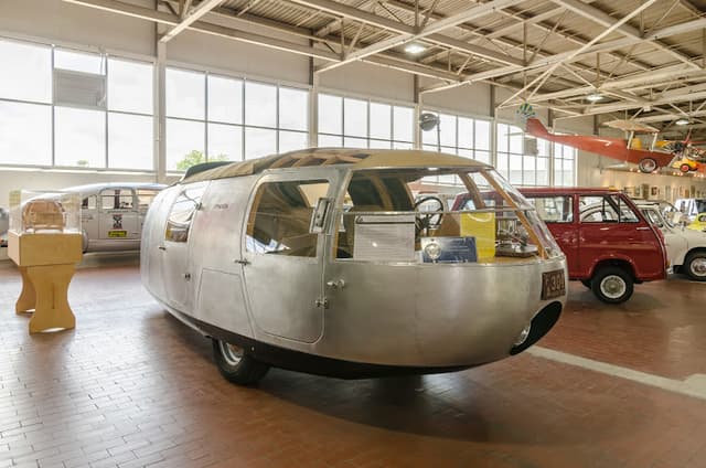 Lane Motor Museum