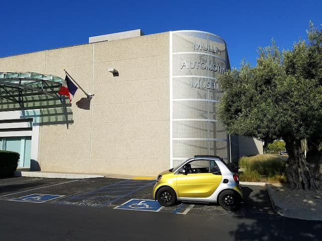 Mullin Automotive Museum
