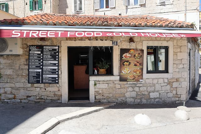Old House street food