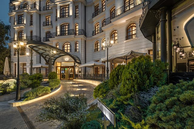 Epoque Hotel