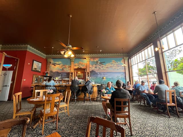 Café Waterfront