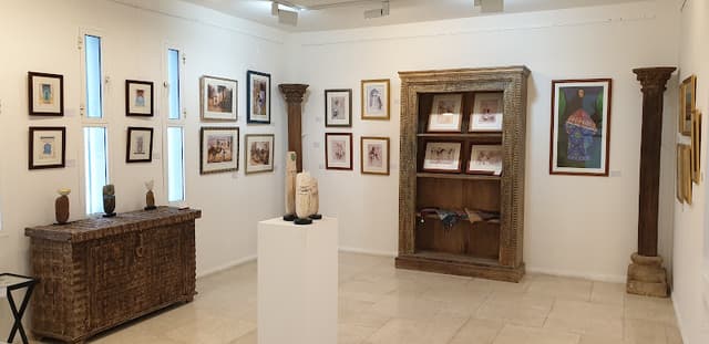 Bait Muzna Gallery