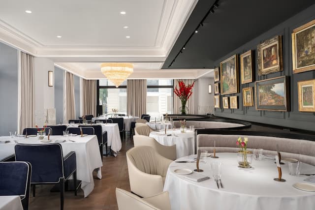 Glasswing Restaurant