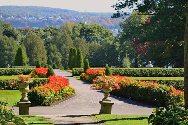 Bois-de-Coulonge Park