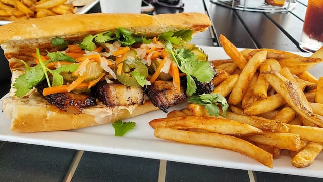 Scotties-Bistro