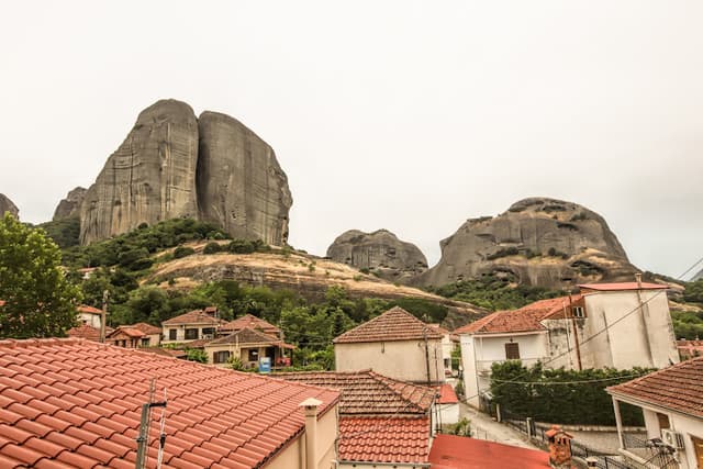 Meteora Heaven and Earth Kastraki premium suites