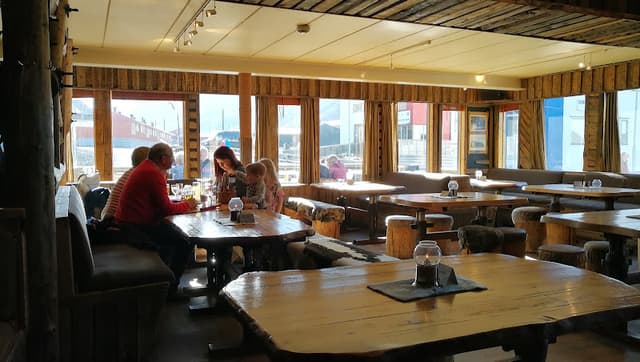 Restaurant Kroa (Steakers Svalbard AS)