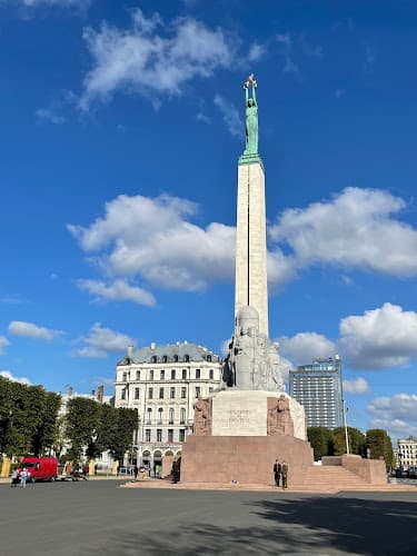 The Freedom Monument