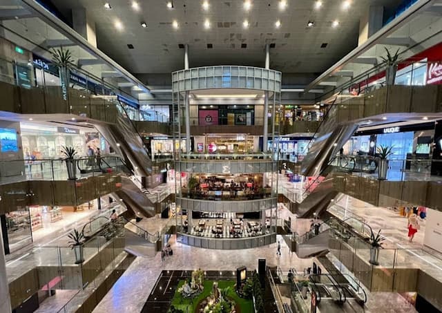 Paragon Shopping Centre