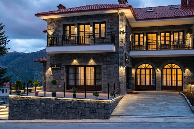 FLOARA DI MUNTE Forest Luxury Suites