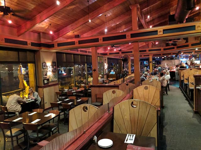 Beaches Restaurant & Bar