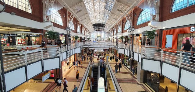 Victoria Wharf Shopping Centre