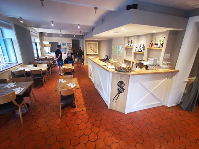 Vallmo restaurant