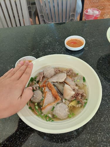មីគាវប្រហិតធំ