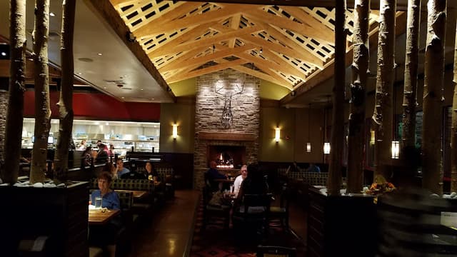 Lazy Dog Restaurant & Bar