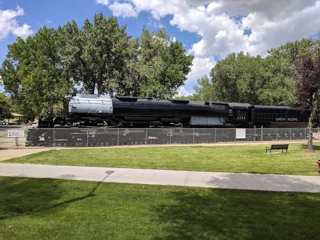 Big Boy Steam Engine 4004