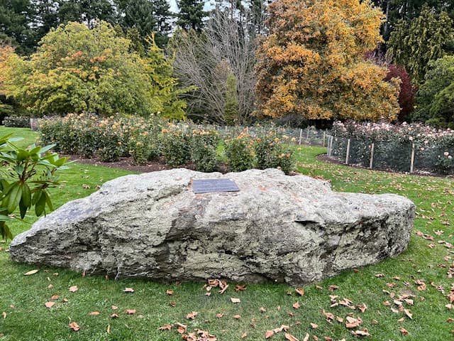 Commemorative marker