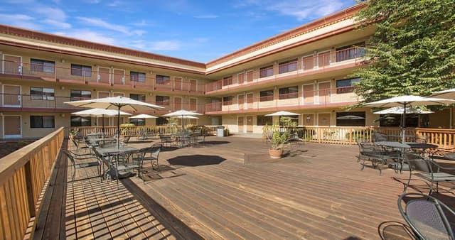 Best Western Plus Orchid Hotel & Suites