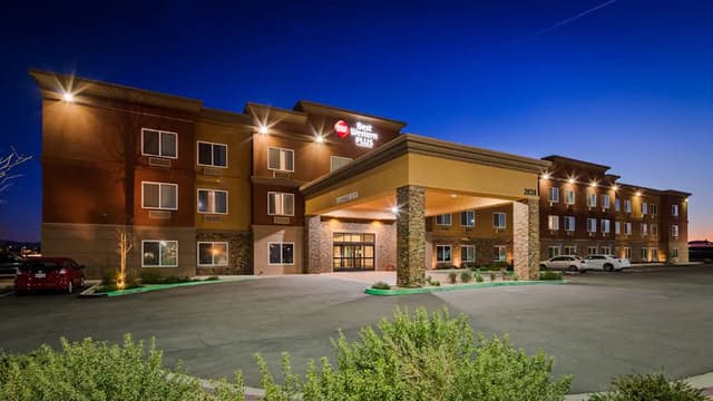 Desert Poppy Inn