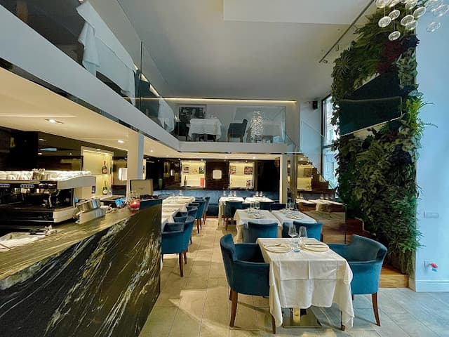 DeRos Restaurant