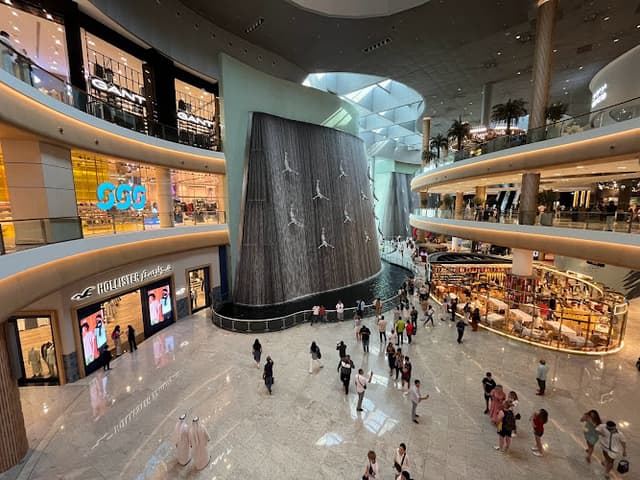 Dubai mall waterfall