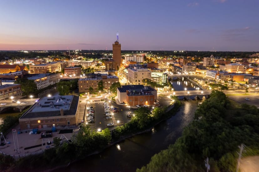 Scenic view of Aurora, Illinois